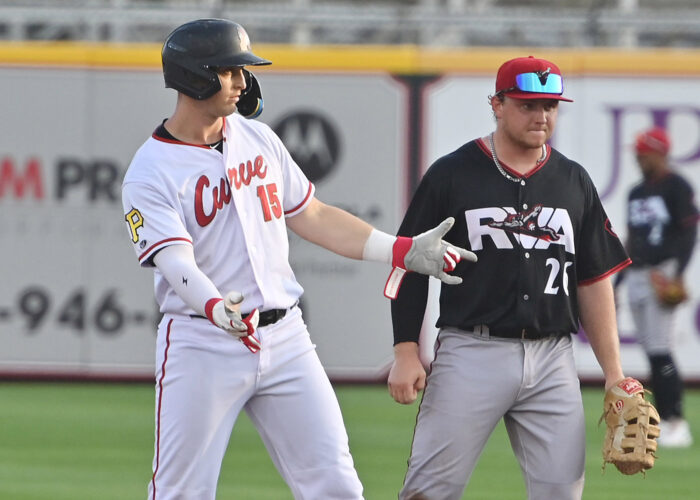 Gutierrez helps Curve get a walk-off win in extras